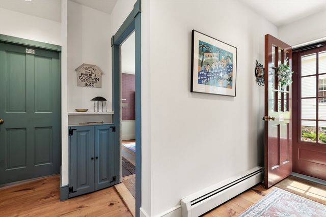 34 Pearl Street, Marblehead, MA 01945