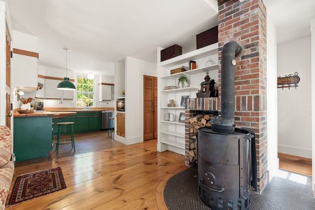 34 Pearl Street, Marblehead, MA 01945