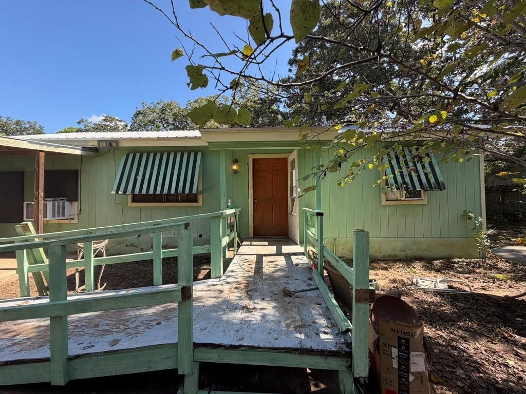 273 Alta Vista DR, Bastrop, TX 78602