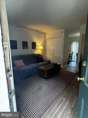 2013 MORAVIAN ST, Philadelphia, PA 19103