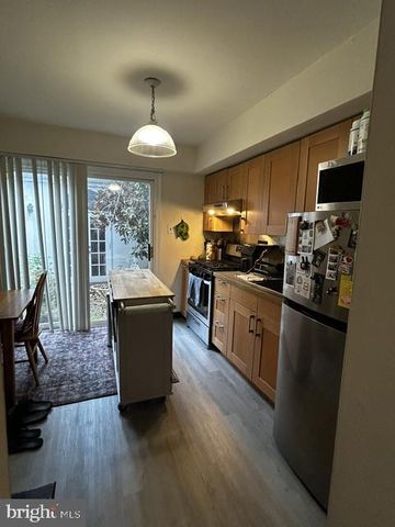 2013 MORAVIAN ST, Philadelphia, PA 19103