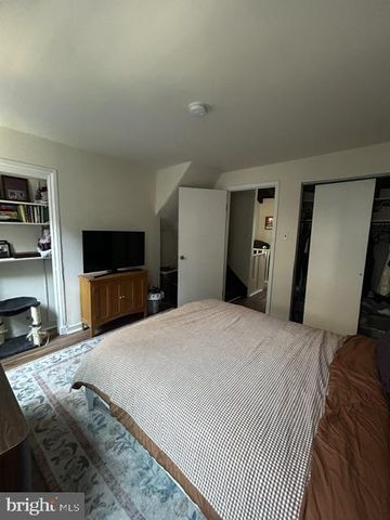 2013 MORAVIAN ST, Philadelphia, PA 19103