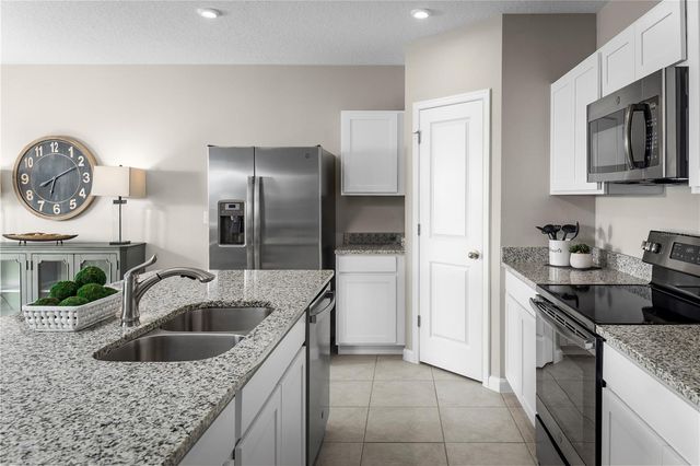 1113 LEXINGTON LANE, Haines City, FL 33844