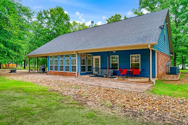 144 County Road 43400, Paris, TX 75462