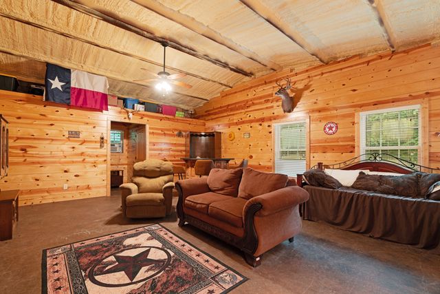 144 County Road 43400, Paris, TX 75462