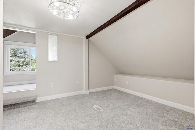 1816 EVERGREEN DR, Rapid City, SD 57702