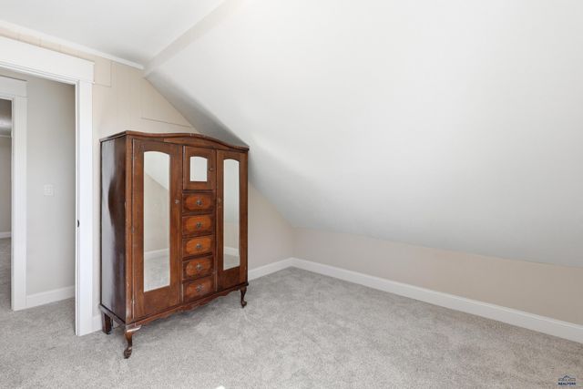 1816 EVERGREEN DR, Rapid City, SD 57702