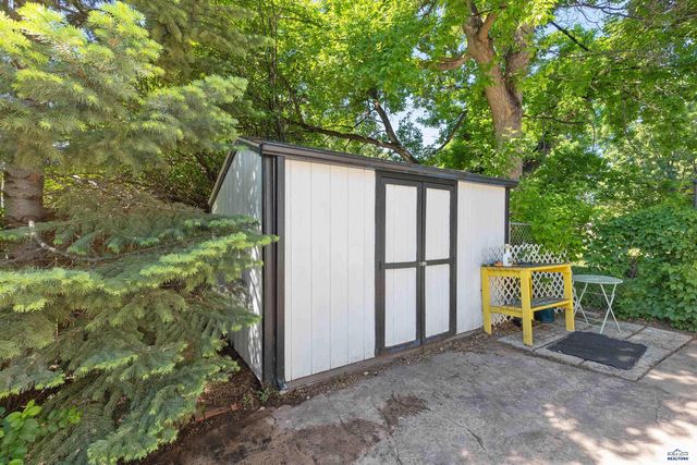 1816 EVERGREEN DR, Rapid City, SD 57702
