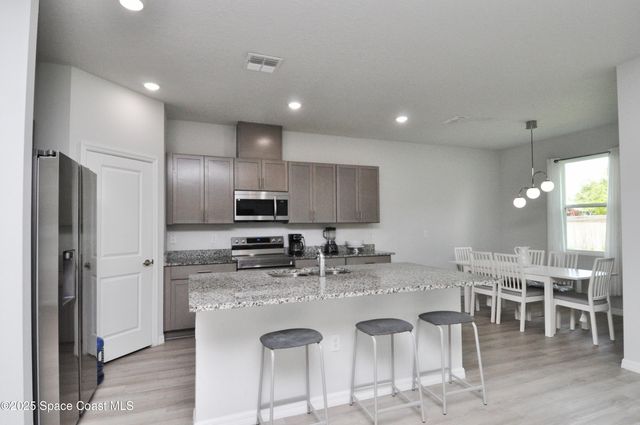 241 Saint Andre Boulevard SW, Palm Bay, FL 32908