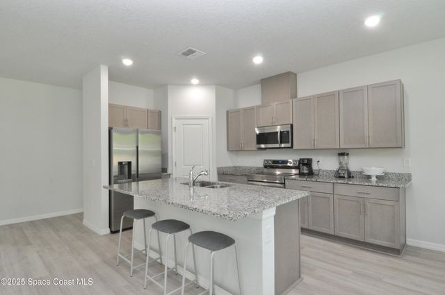 241 Saint Andre Boulevard SW, Palm Bay, FL 32908