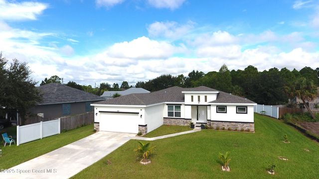 241 Saint Andre Boulevard SW, Palm Bay, FL 32908