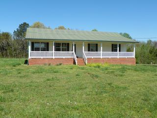 306 Doug Luna Rd, Walling, TN 38587
