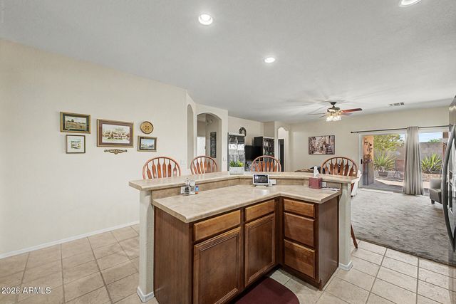 3645 S JOSHUA TREE Lane, Gilbert, AZ 85297