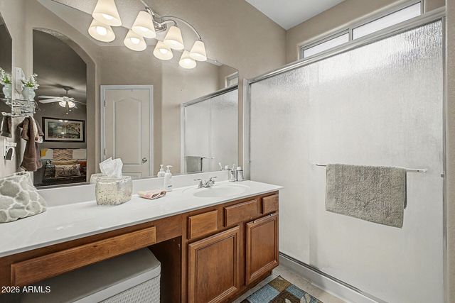 3645 S JOSHUA TREE Lane, Gilbert, AZ 85297