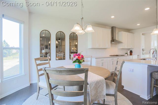 13101 Valencia Drive, Utica, MI 48315
