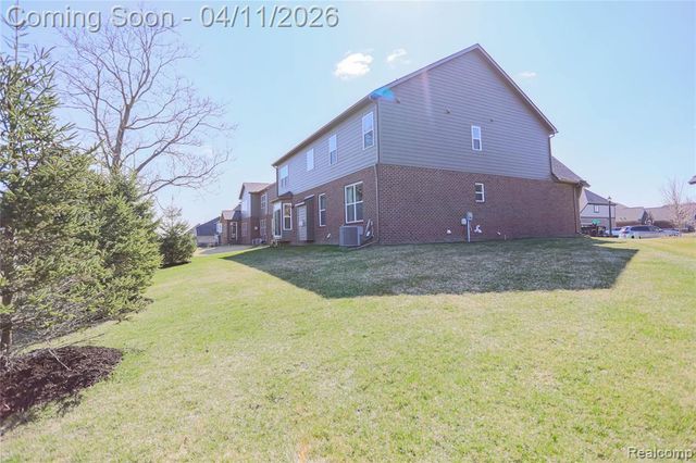 13101 Valencia Drive, Utica, MI 48315