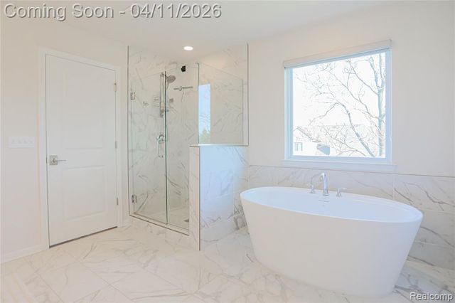 13101 Valencia Drive, Utica, MI 48315