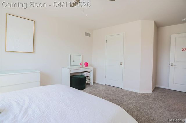 13101 Valencia Drive, Utica, MI 48315