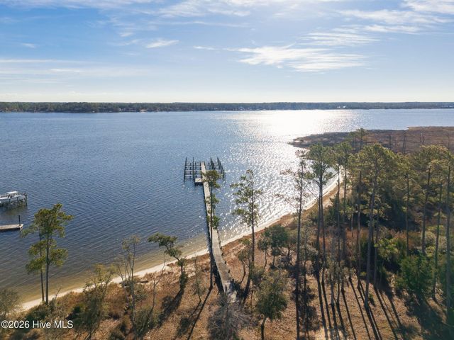 110 Bare Foot Court, Havelock, NC 28532