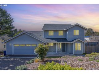 1865 Se 19TH St, Lincoln City, OR 97367