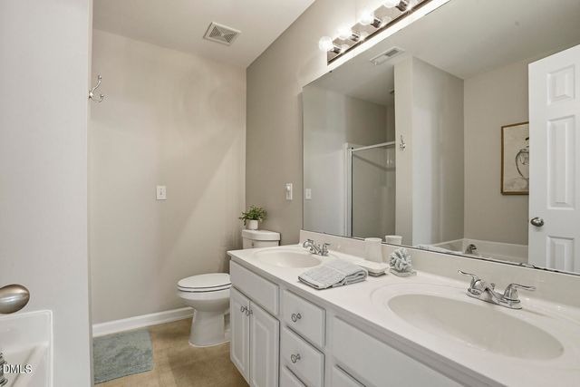 1050 Scotts Ridge Trail, Apex, NC 27502