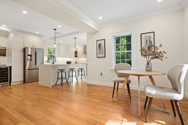 21 Vista St, Melrose, MA 02176