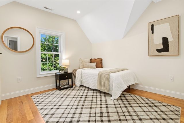 21 Vista St, Melrose, MA 02176