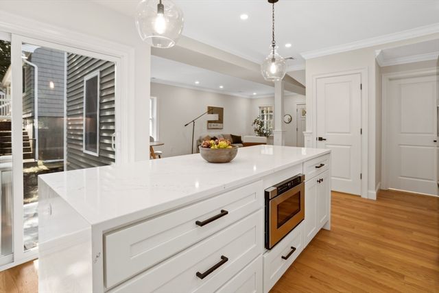 21 Vista St, Melrose, MA 02176