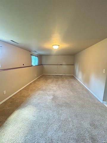 1237 Hampshire Drive, South Bend, IN 46614