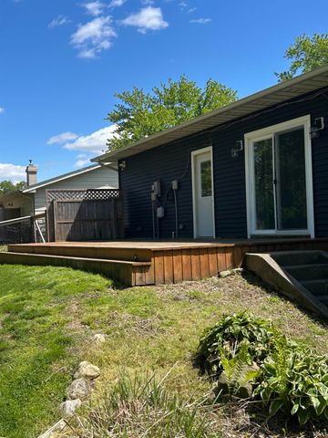 1237 Hampshire Drive, South Bend, IN 46614