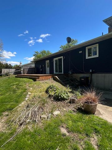 1237 Hampshire Drive, South Bend, IN 46614