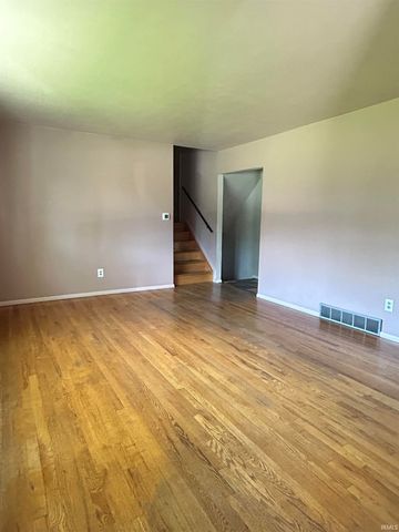 1237 Hampshire Drive, South Bend, IN 46614
