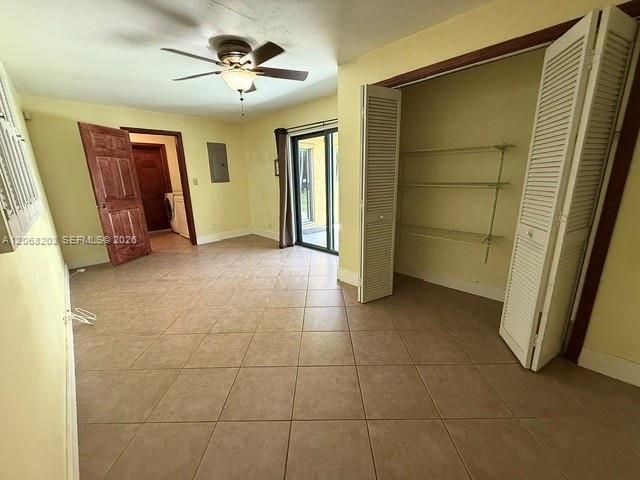 1124 NE 7th Street, Hallandale Beach, FL 33009