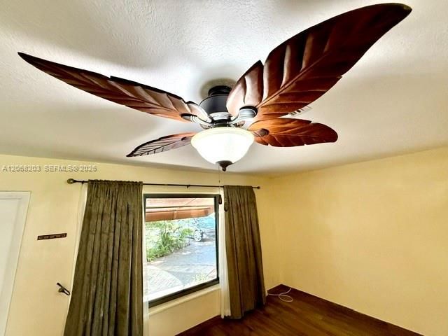 1124 NE 7th Street, Hallandale Beach, FL 33009
