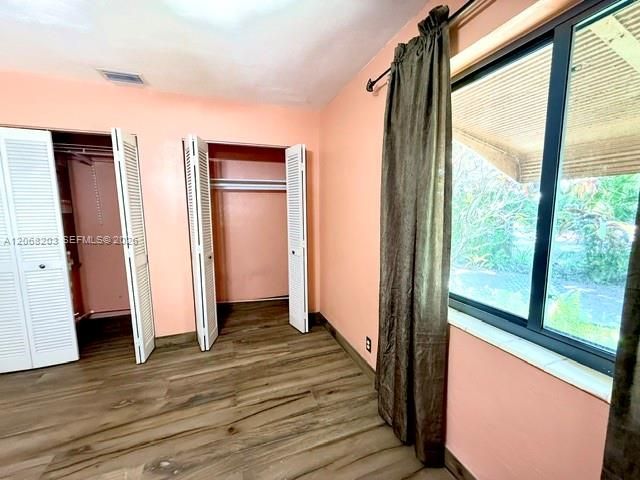 1124 NE 7th Street, Hallandale Beach, FL 33009