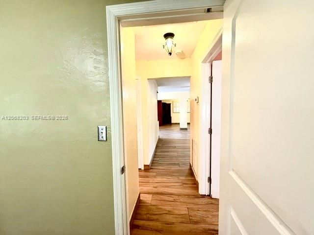 1124 NE 7th Street, Hallandale Beach, FL 33009