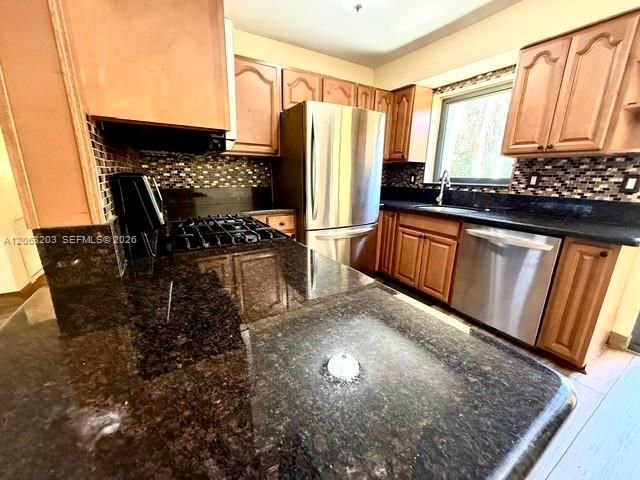 1124 NE 7th Street, Hallandale Beach, FL 33009