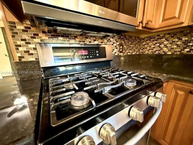 1124 NE 7th Street, Hallandale Beach, FL 33009