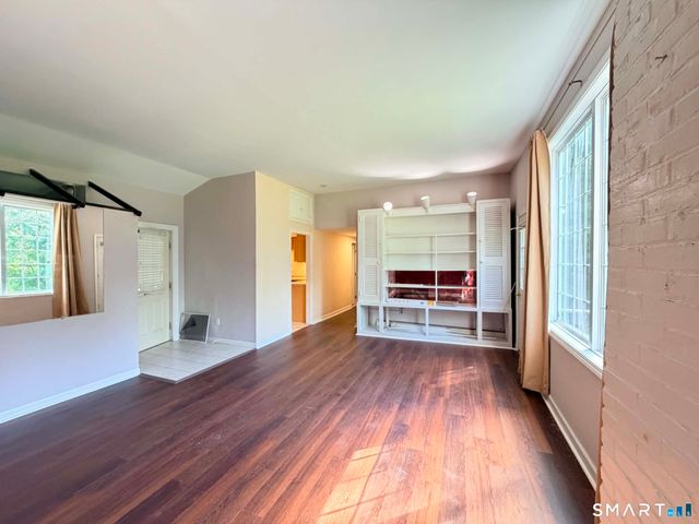 183 Sugar Street A, Newtown, CT 06470