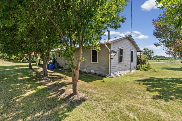 126 Private Road 5449, Point, TX 75472