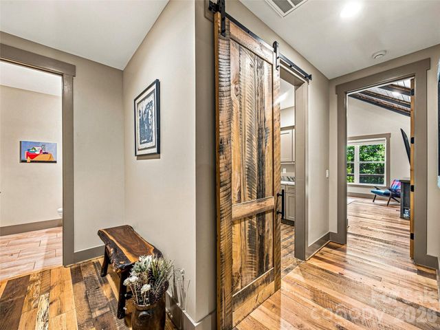 43 Lucy Lane, Mills River, NC 28759