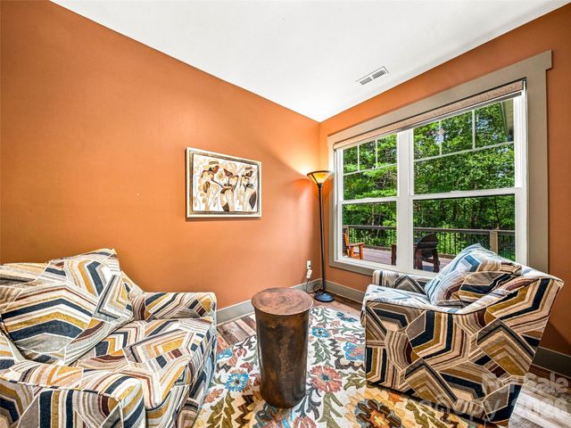 43 Lucy Lane, Mills River, NC 28759