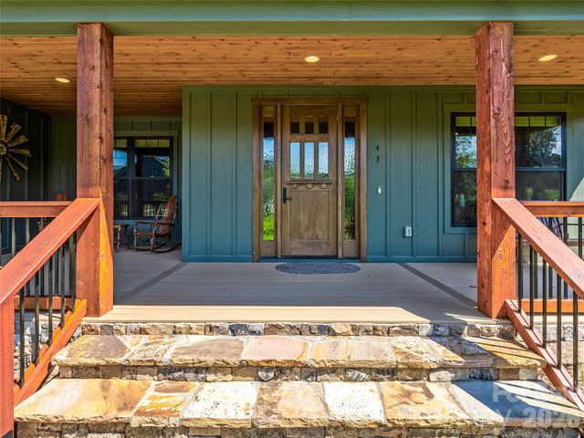 43 Lucy Lane, Mills River, NC 28759