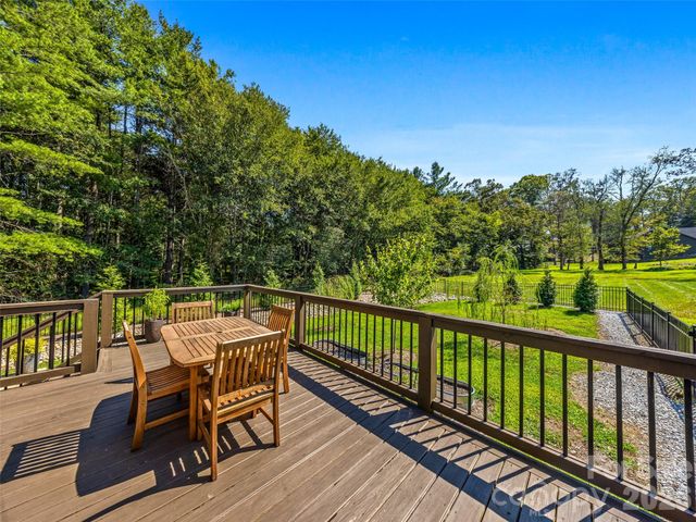 43 Lucy Lane, Mills River, NC 28759