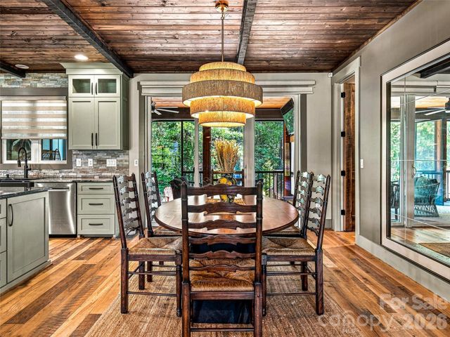 43 Lucy Lane, Mills River, NC 28759