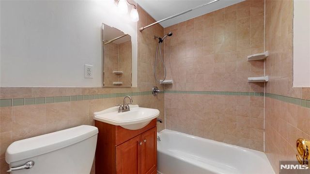 450 River Road C, Nutley, NJ 07110