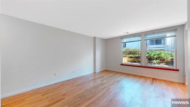 450 River Road C, Nutley, NJ 07110