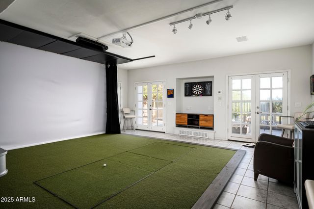 3977 E Paradise View Drive, Paradise Valley, AZ 85253