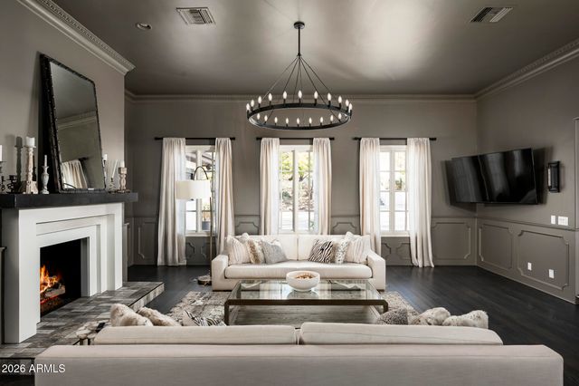 3977 E Paradise View Drive, Paradise Valley, AZ 85253