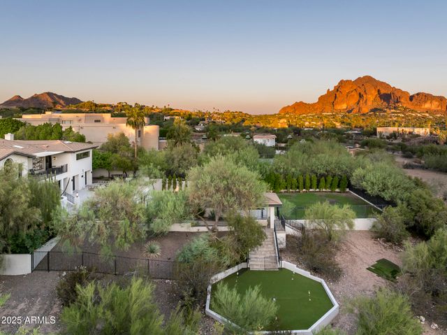 3977 E Paradise View Drive, Paradise Valley, AZ 85253